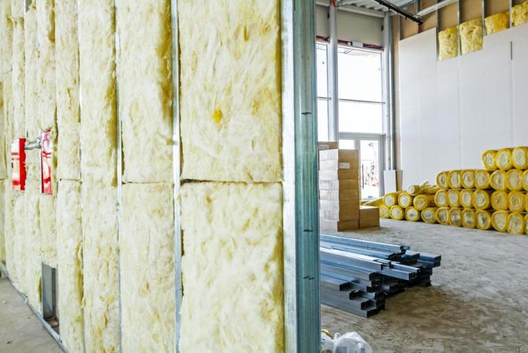 Pourquoi renforcer l'isolation acoustique de votre logement à Auray ?